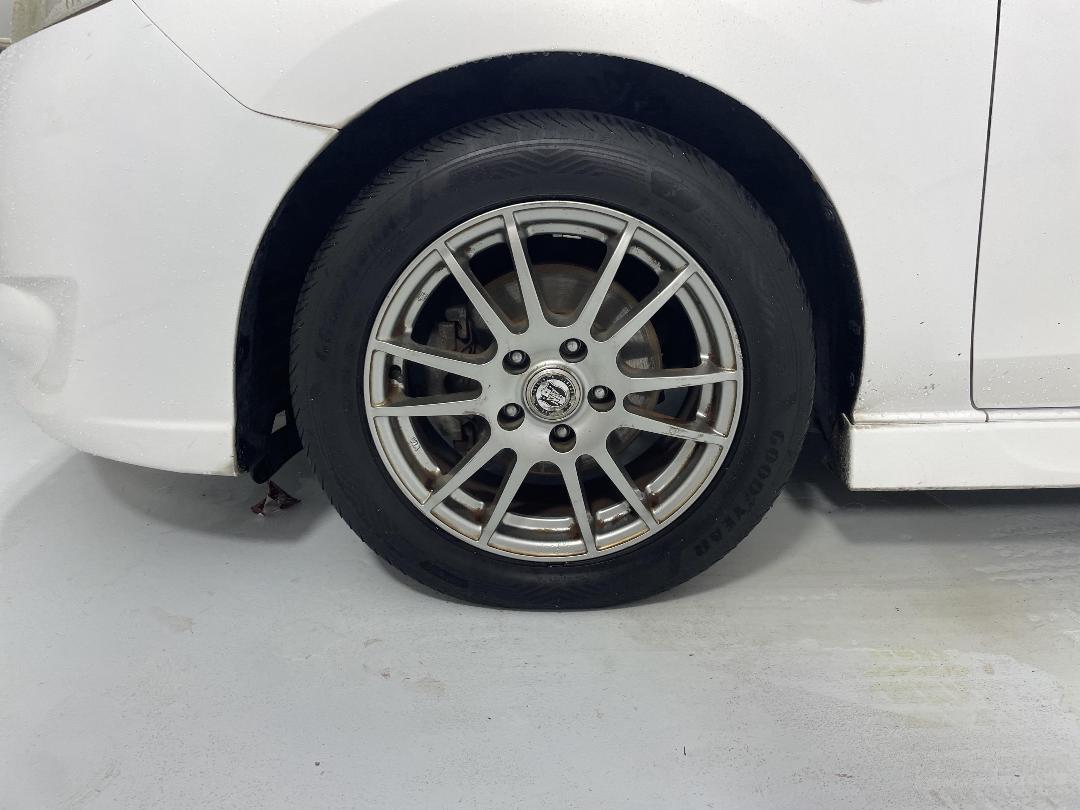 Photo '10' of Nissan Lafesta