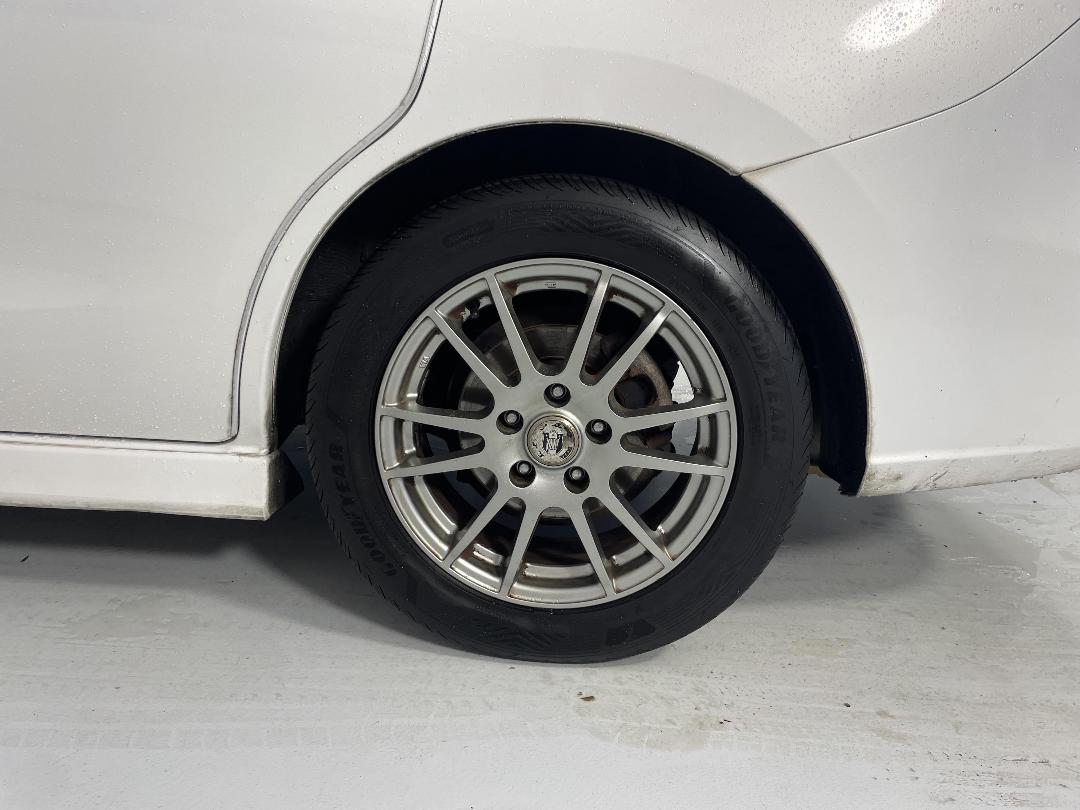 Photo '11' of Nissan Lafesta