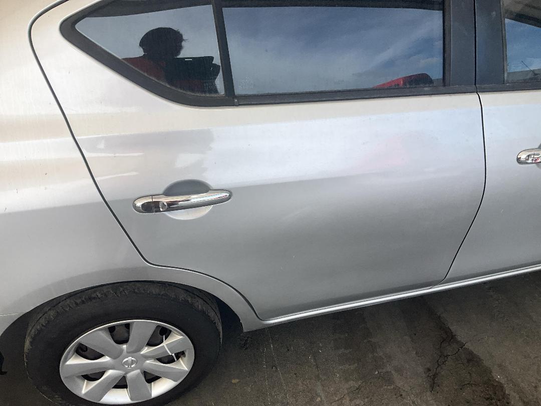 Photo '18' of Nissan Latio