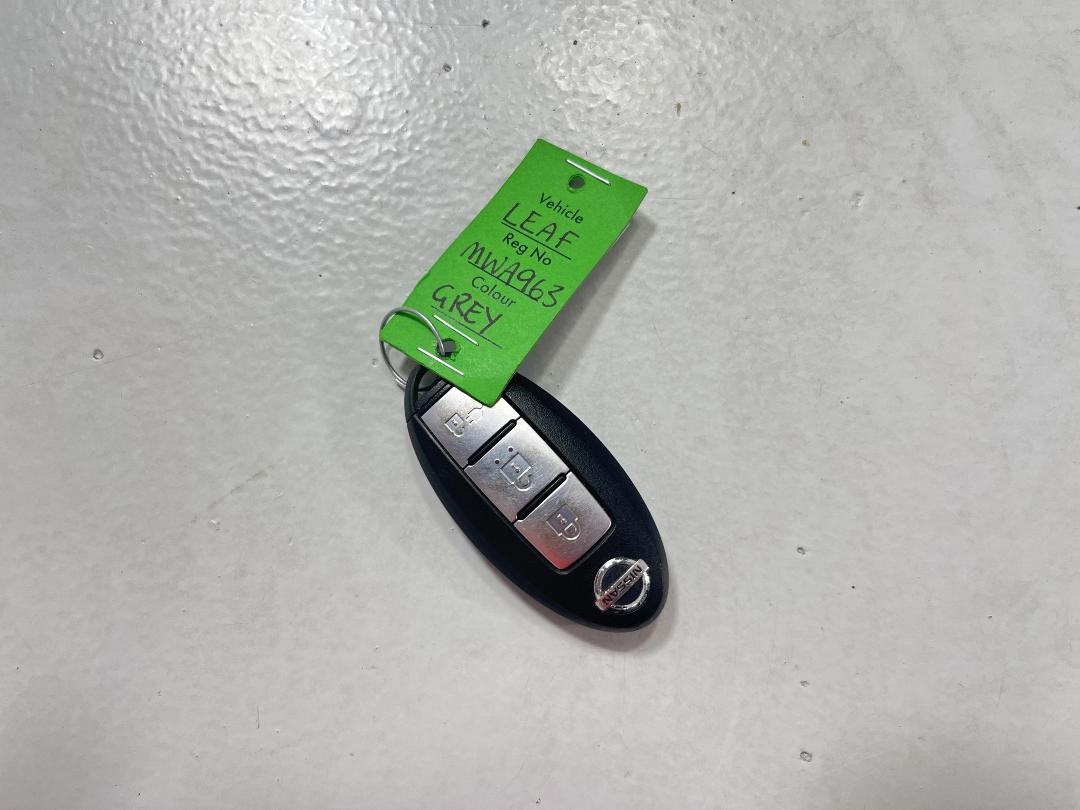 Photo '22' of Nissan Leaf