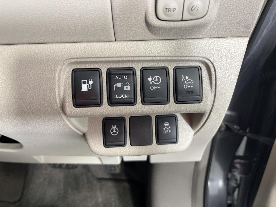 Photo '28' of Nissan Leaf