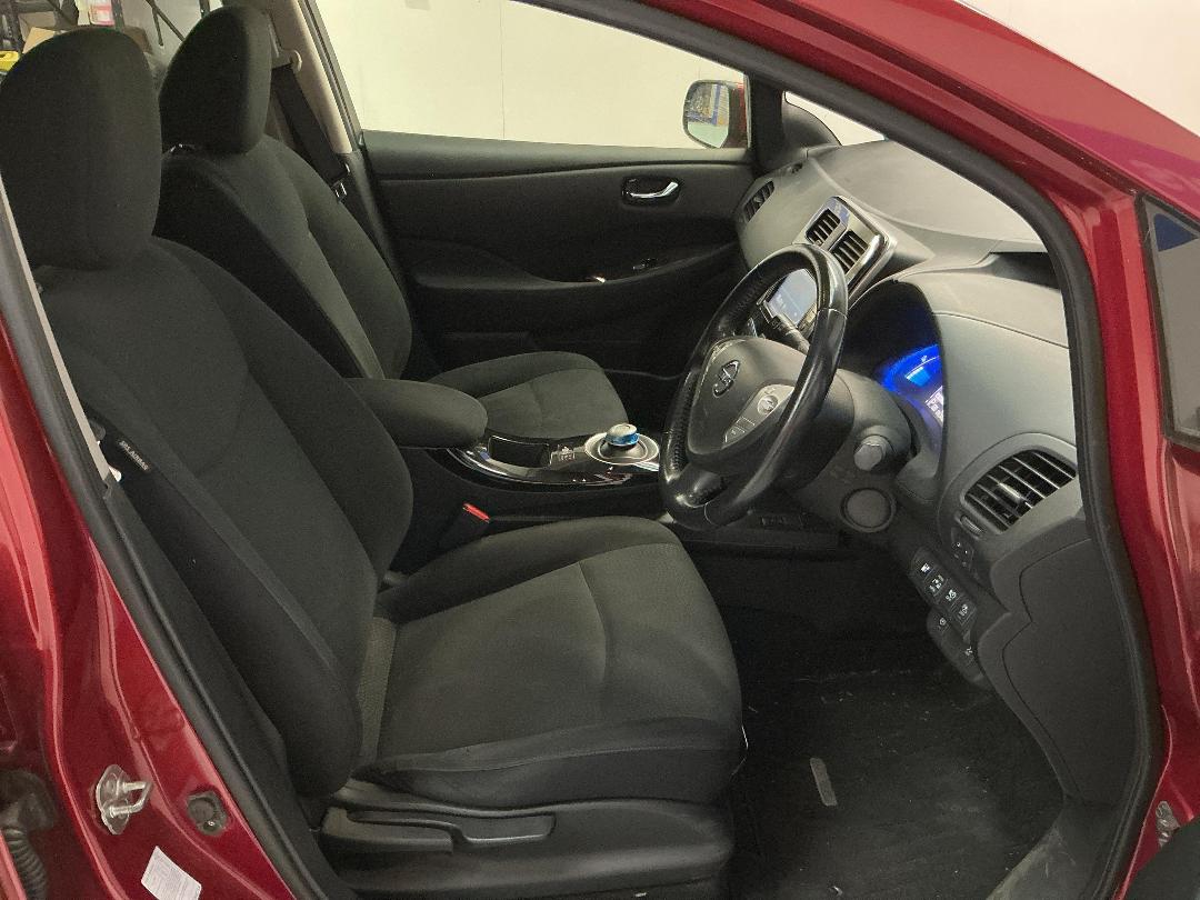 Photo '10' of Nissan Leaf Photo '10' of Nissan Leaf