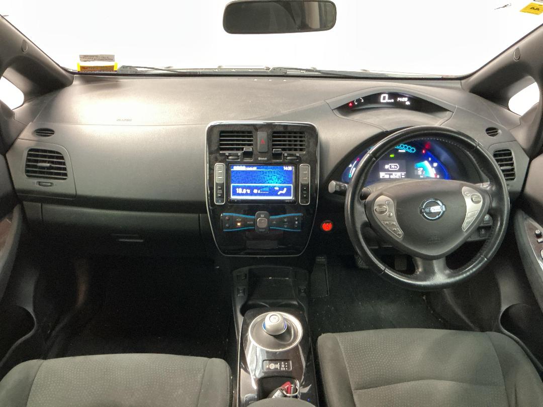 Photo '15' of Nissan Leaf Photo '15' of Nissan Leaf