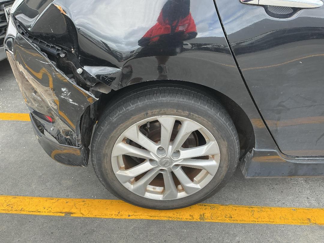 Photo '16' of Nissan Leaf Photo '16' of Nissan Leaf