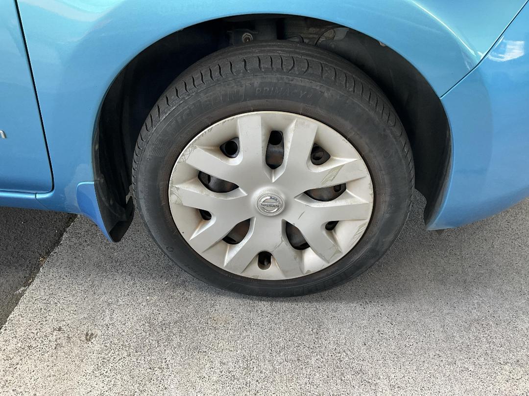 Photo '4' of Nissan Leaf