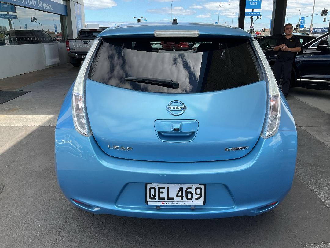 Photo '8' of Nissan Leaf