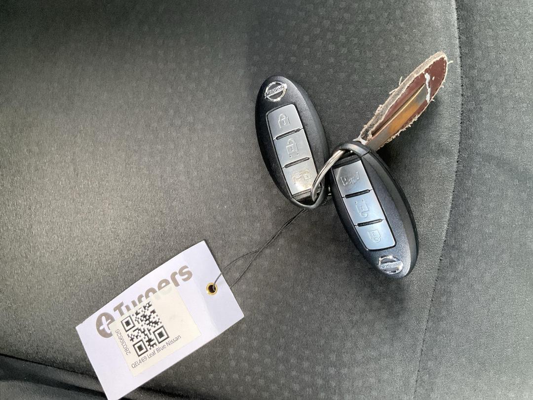 Photo '16' of Nissan Leaf