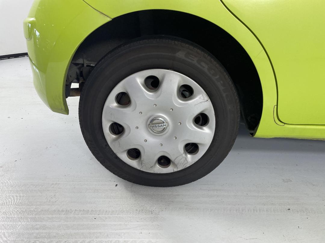 Photo '10' of Nissan March