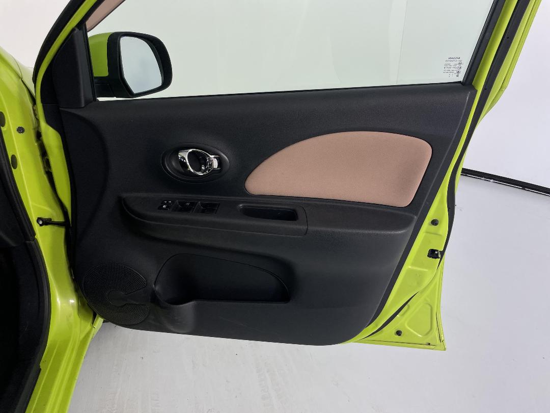 Photo '13' of Nissan March