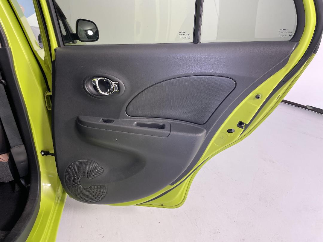 Photo '17' of Nissan March