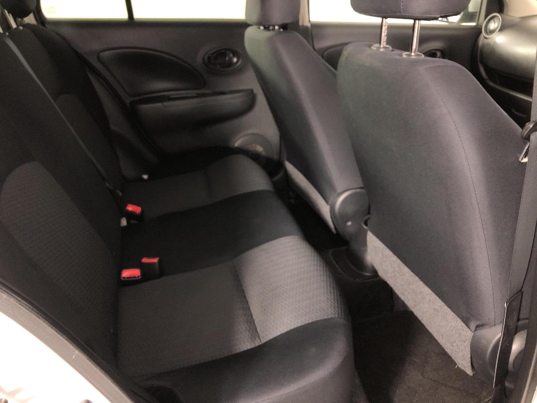 Photo '20' of Nissan March