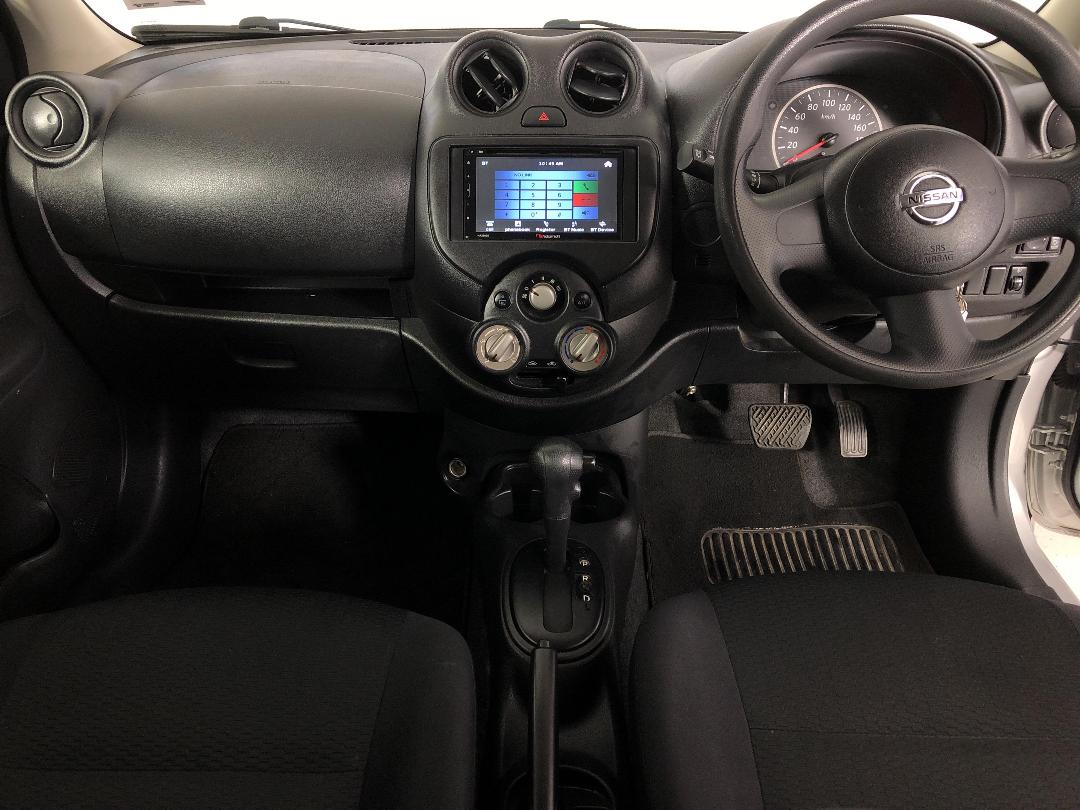 Photo '17' of Nissan March