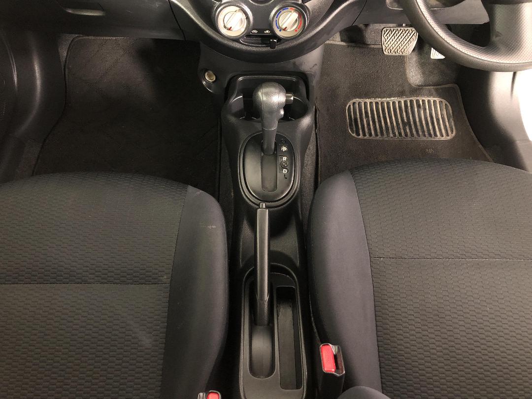 Photo '18' of Nissan March