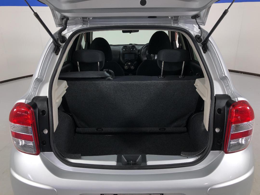 Photo '14' of Nissan March