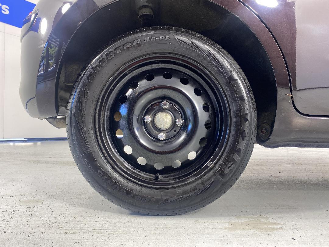 Photo '12' of Nissan Micra