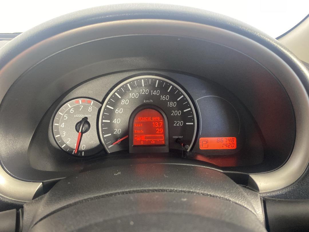 Photo '21' of Nissan Micra