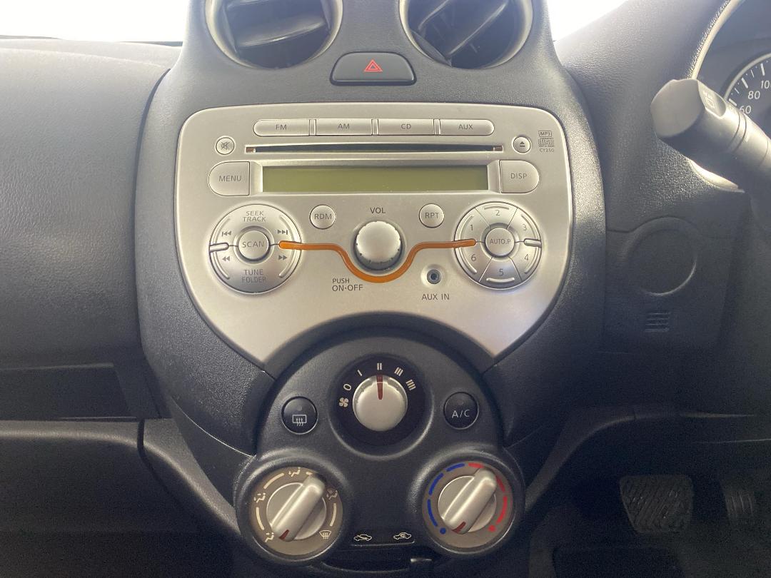 Photo '18' of Nissan Micra