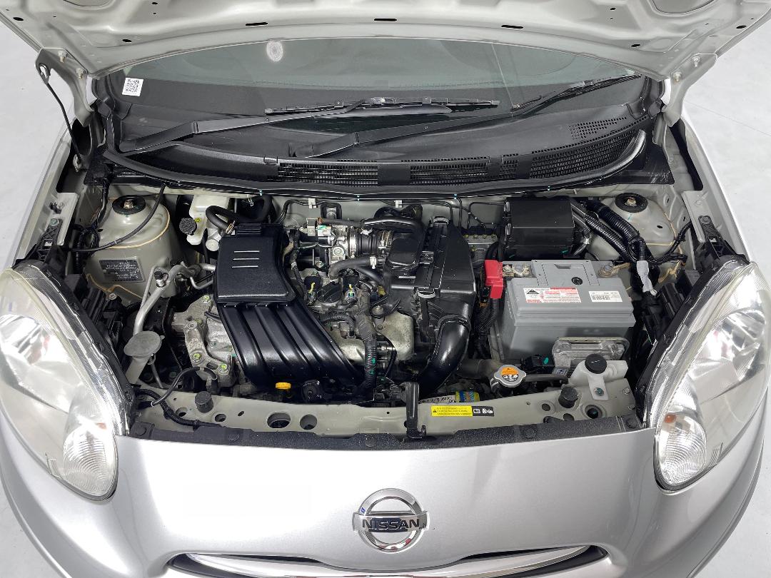 Photo '13' of Nissan Micra