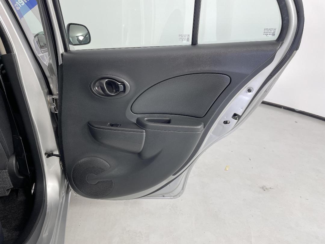 Photo '19' of Nissan Micra