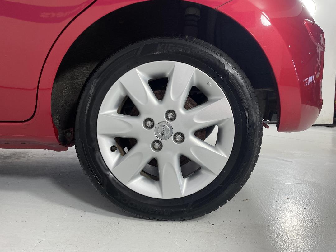 Photo '11' of Nissan Micra