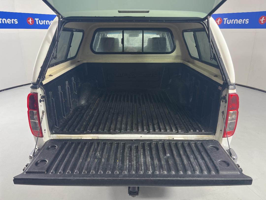 Photo '14' of Nissan Navara