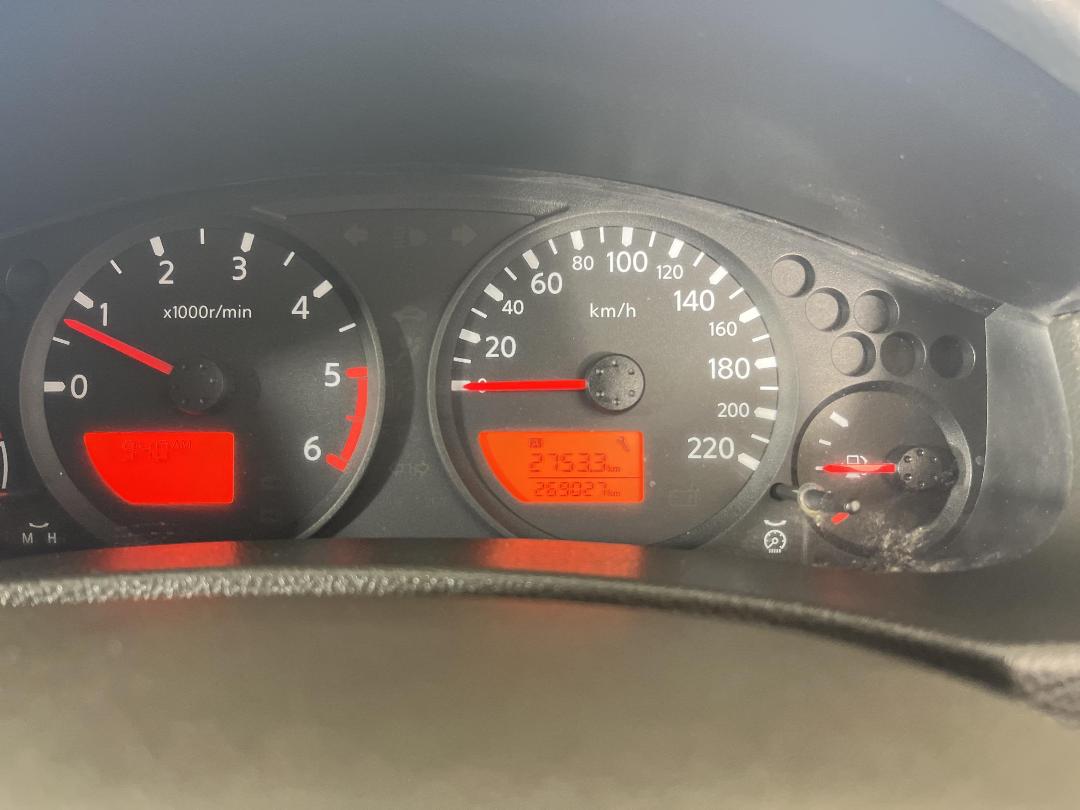 Photo '21' of Nissan Navara