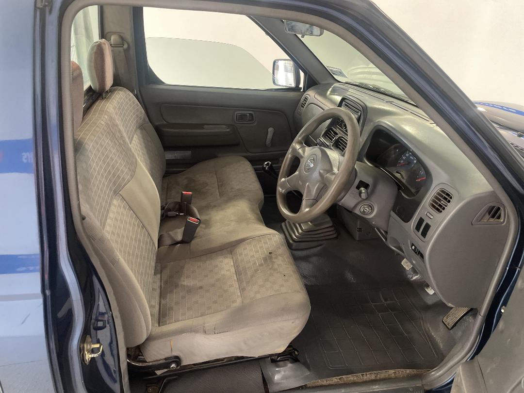 Photo '16' of Nissan Navara