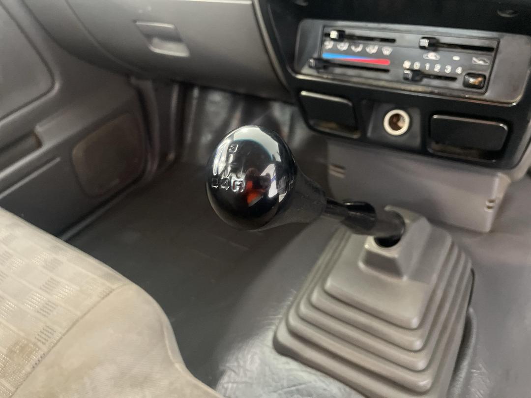 Photo '25' of Nissan Navara