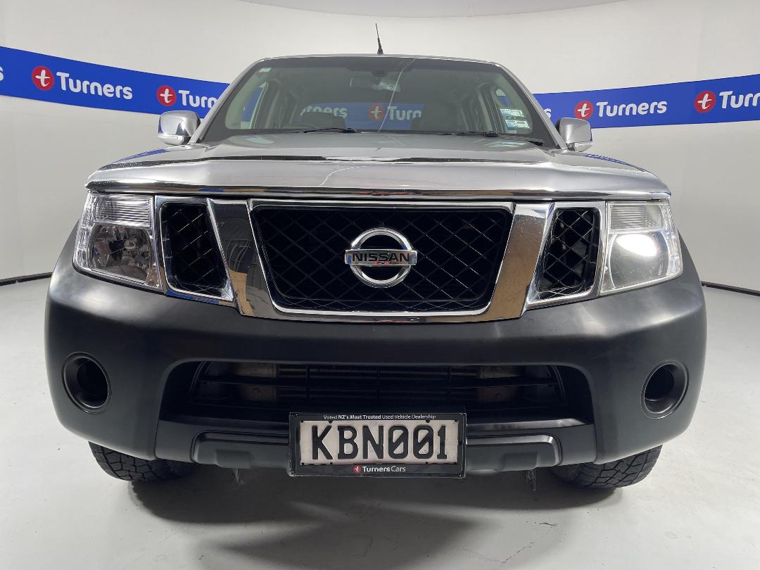 Photo '2' of Nissan Navara