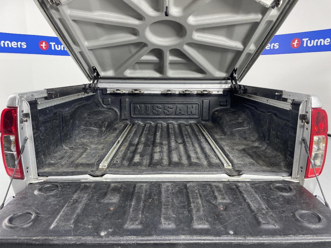 Photo '14' of Nissan Navara