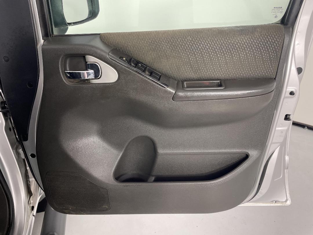 Photo '15' of Nissan Navara