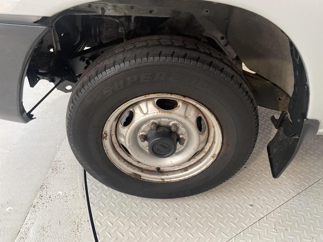 Photo '10' of Nissan Navara