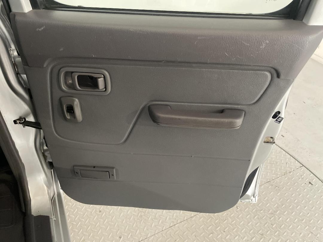 Photo '19' of Nissan Navara