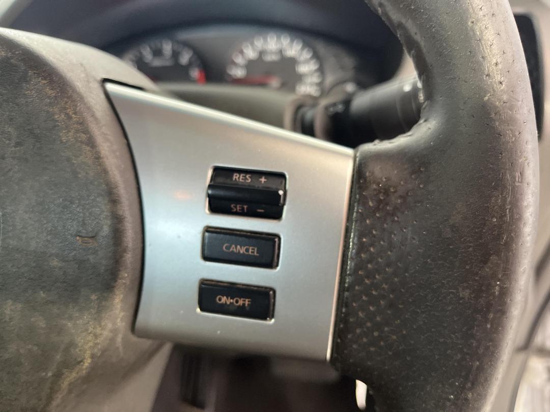 Photo '28' of Nissan Navara Photo '28' of Nissan Navara