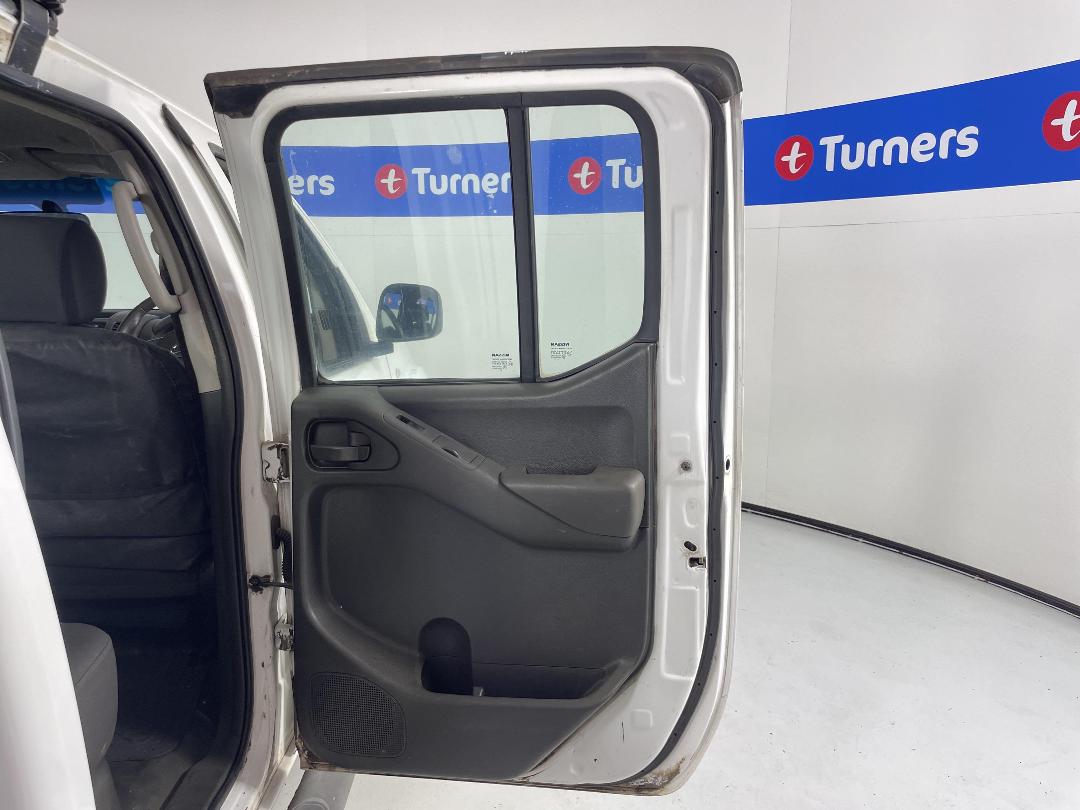 Photo '19' of Nissan Navara