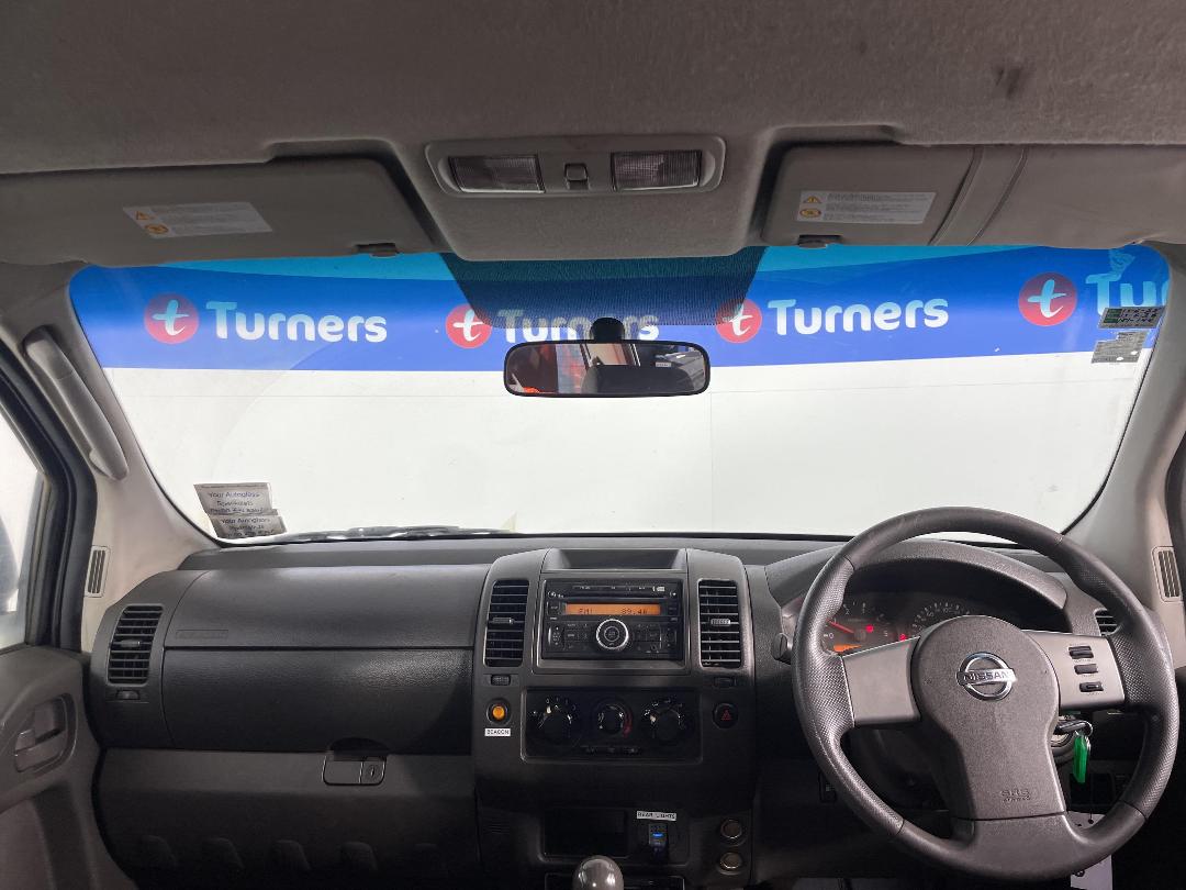 Photo '17' of Nissan Navara