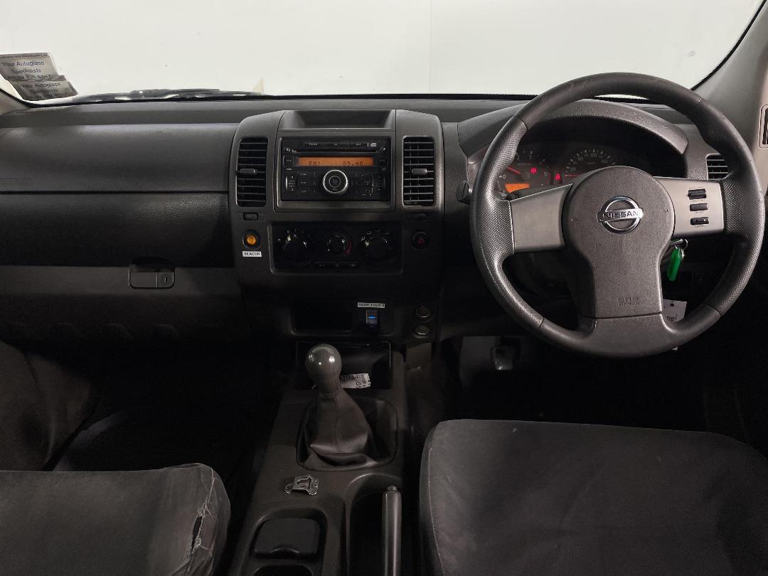 Photo '18' of Nissan Navara