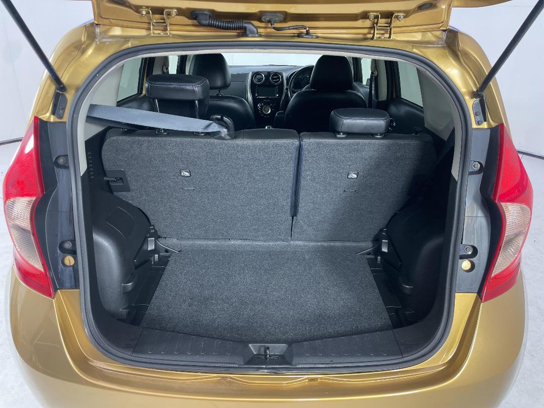 Photo '14' of Nissan Note Photo '14' of Nissan Note