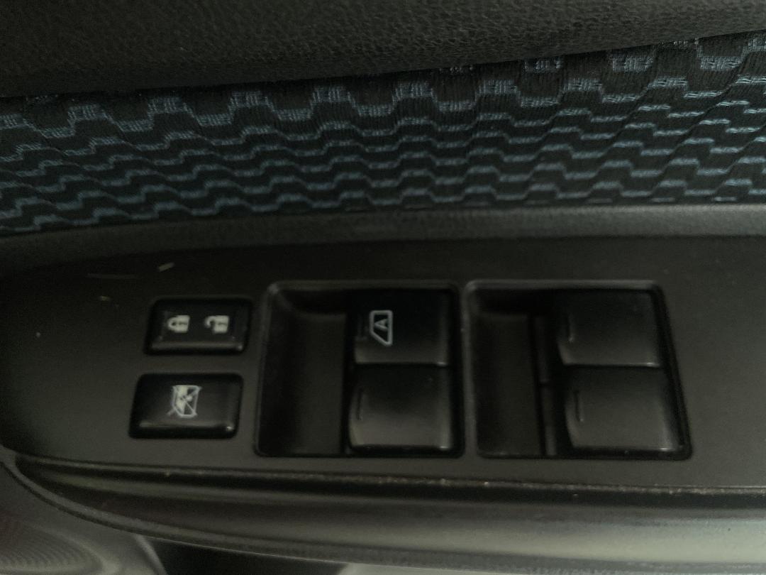 Photo '23' of Nissan Note Photo '23' of Nissan Note