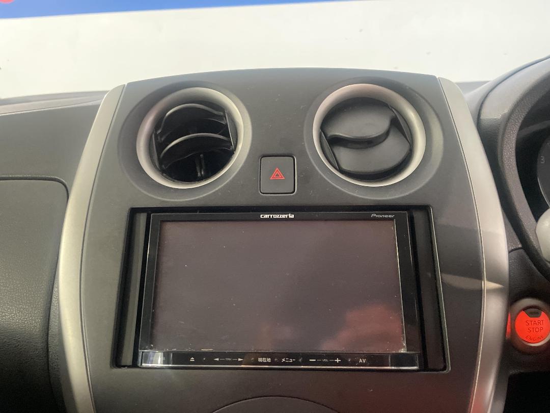 Photo '25' of Nissan Note Photo '25' of Nissan Note