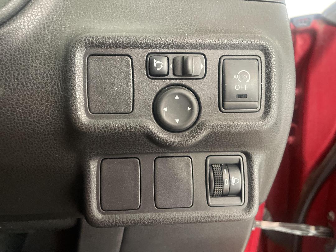 Photo '24' of Nissan Note Photo '24' of Nissan Note