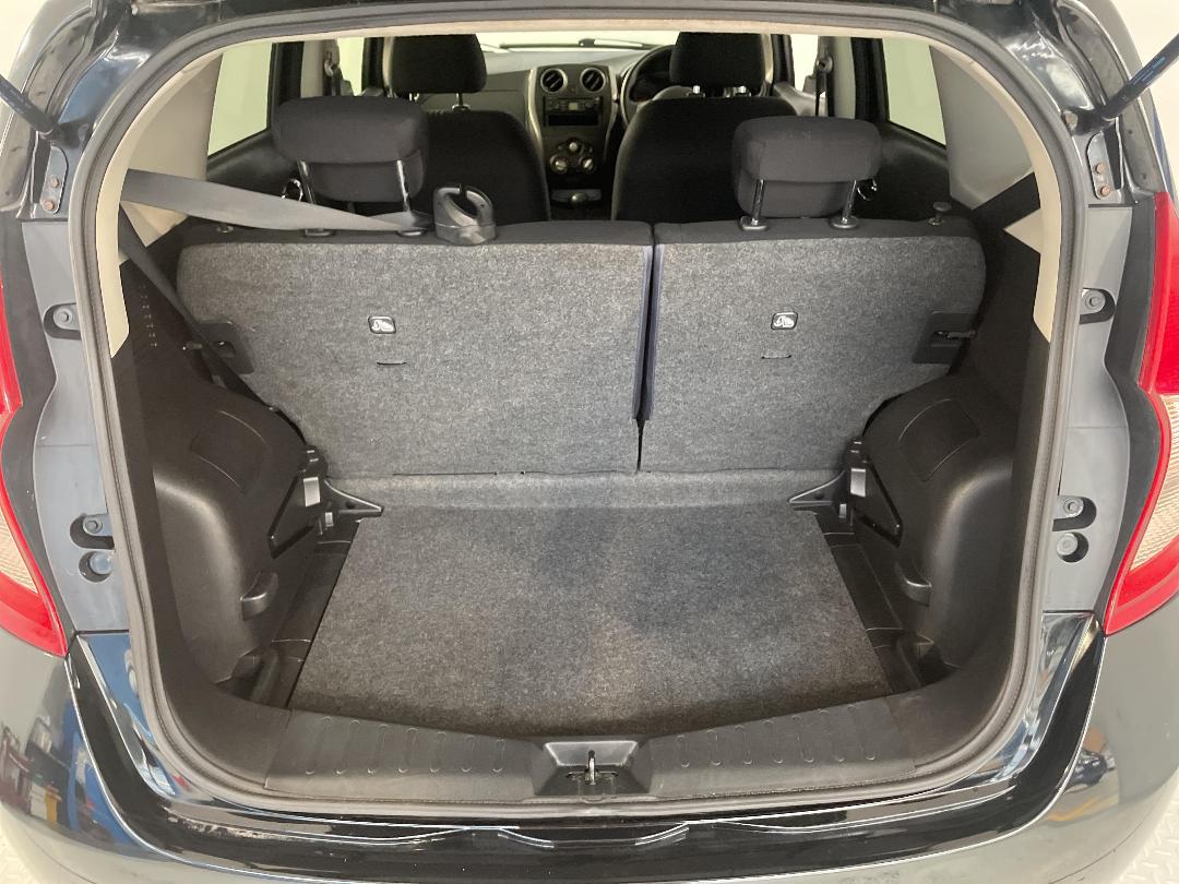 Photo '14' of Nissan Note Photo '14' of Nissan Note