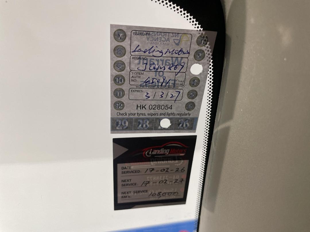 Photo '30' of Nissan Note Photo '30' of Nissan Note