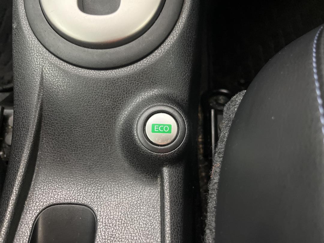 Photo '27' of Nissan Note Photo '27' of Nissan Note