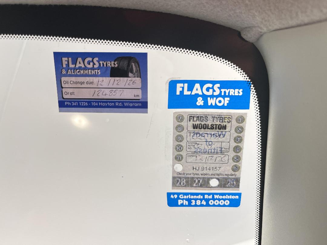 Photo '23' of Nissan Note Photo '23' of Nissan Note