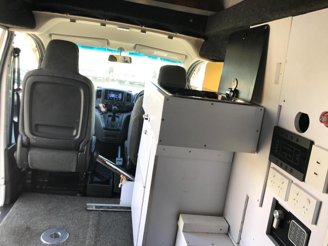 Photo '20' of Nissan NV200 Motorhome Photo '20' of Nissan NV200 Motorhome