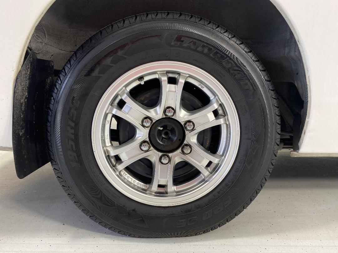 Photo '12' of Nissan NV350 Photo '12' of Nissan NV350