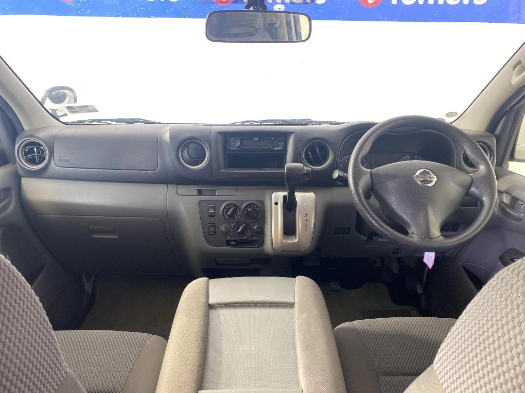 Photo '17' of Nissan NV350 Photo '17' of Nissan NV350