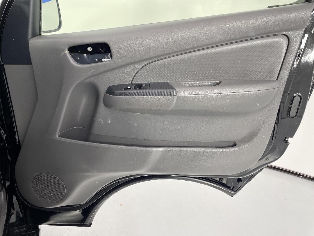 Photo '15' of Nissan NV350 Photo '15' of Nissan NV350