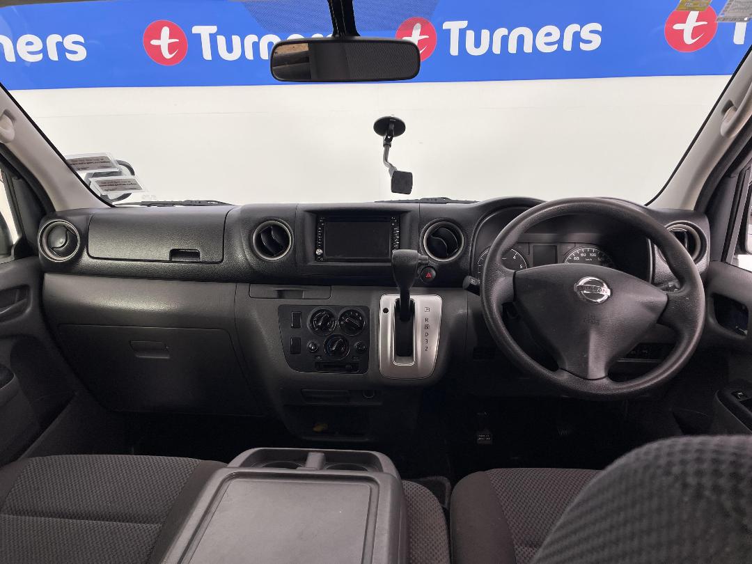 Photo '17' of Nissan NV350 Photo '17' of Nissan NV350